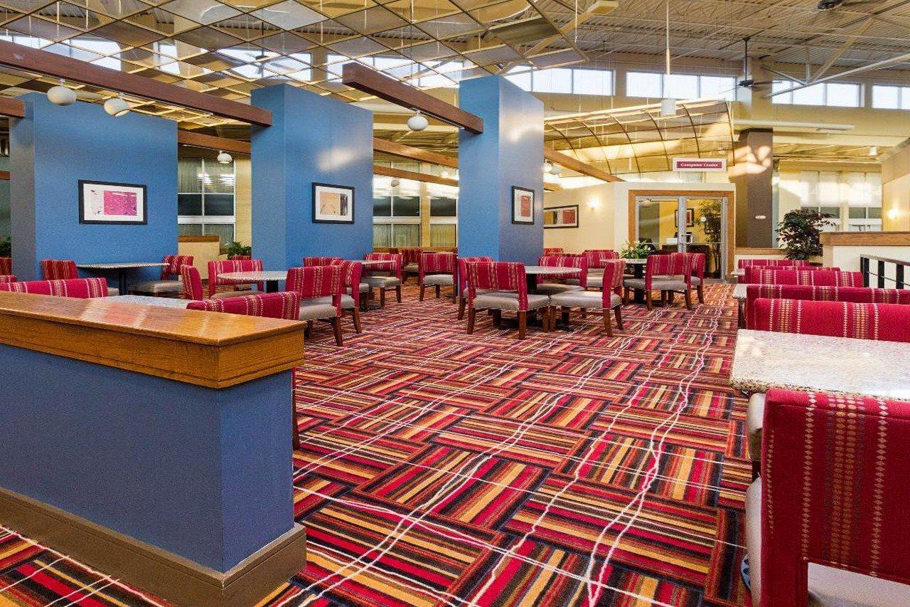 Comfort Inn & Suites Airport Syracuse Exterior foto